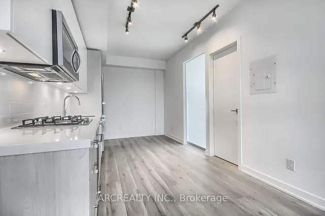 Additional image 10 of 55 Ontario St Unit 1709