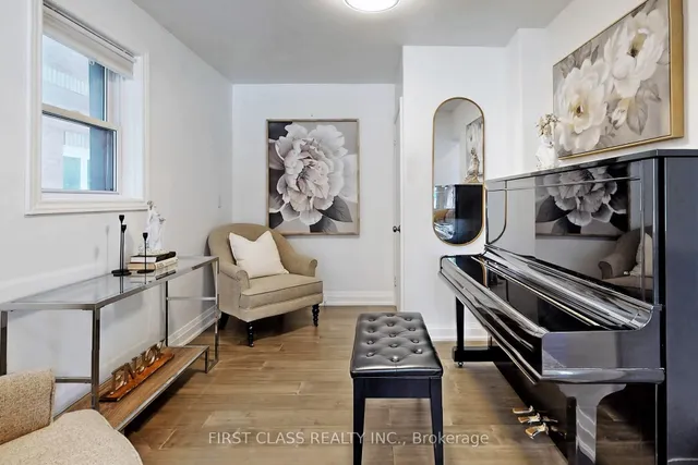 Additional image 13 of 2950 Bayview Ave