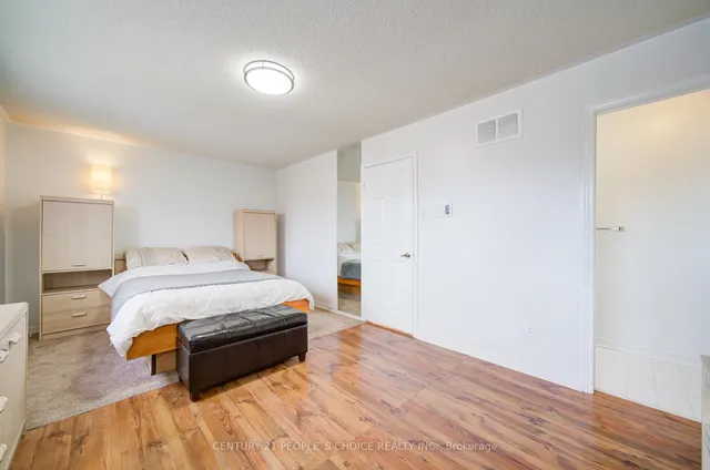 Additional image 28 of 157 Cinrickbar Dr