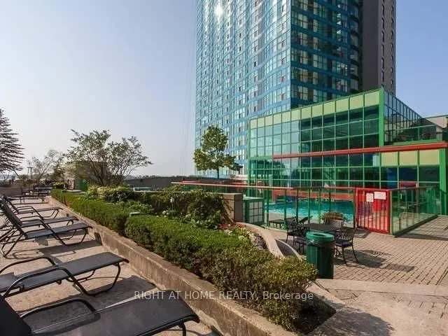 Additional image 6 of 77 Harbour Sq Unit 504