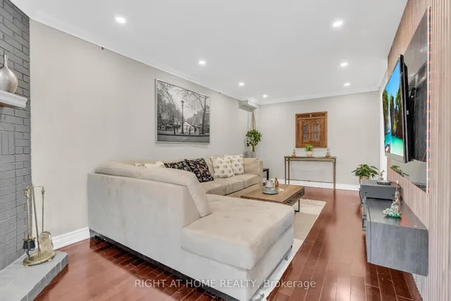 Additional image 18 of 1595 Meadowfield Cres