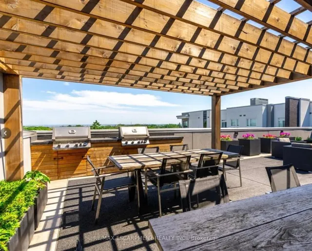 Additional image 31 of 340 PLAINS Rd Unit 102