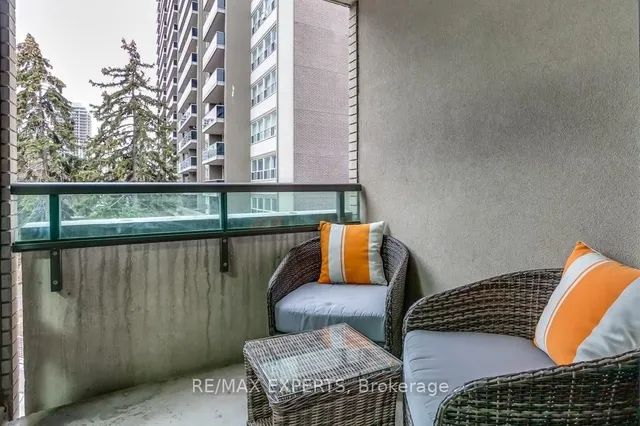 Additional image 19 of 88 Broadway Ave Unit 316