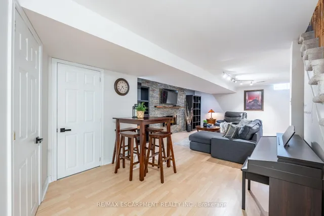 Additional image 31 of 3523 Fowler Crt