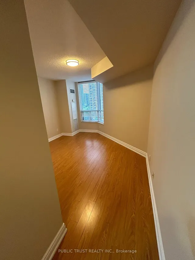 Additional image 8 of 5 Northtown Way Unit 910