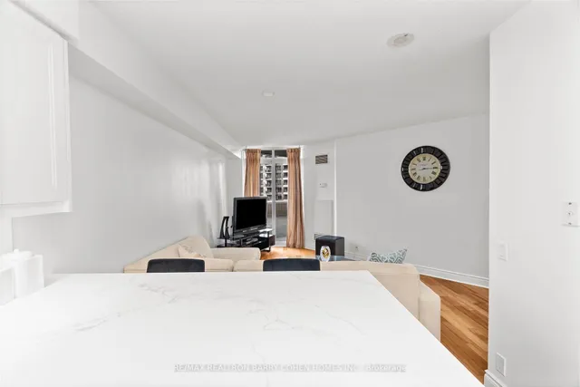 Additional image 11 of 80 Harrison Garden Blvd Unit 624