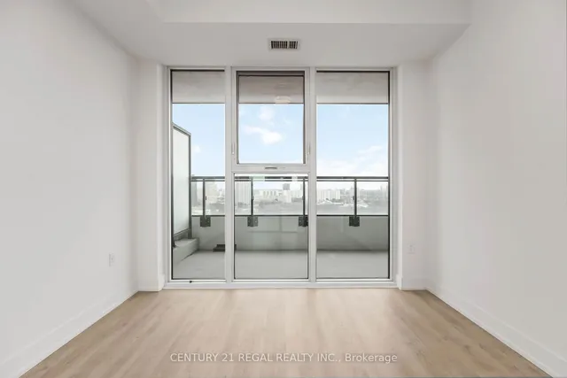 Additional image 20 of 30 Inn On The Park Dr Unit 1707