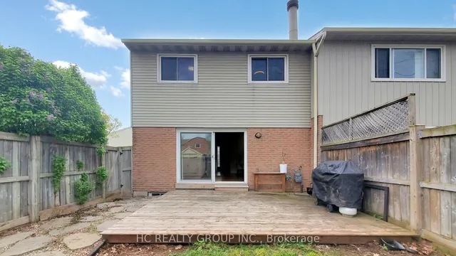 Additional image 32 of 1580 Lancaster Dr Unit 28