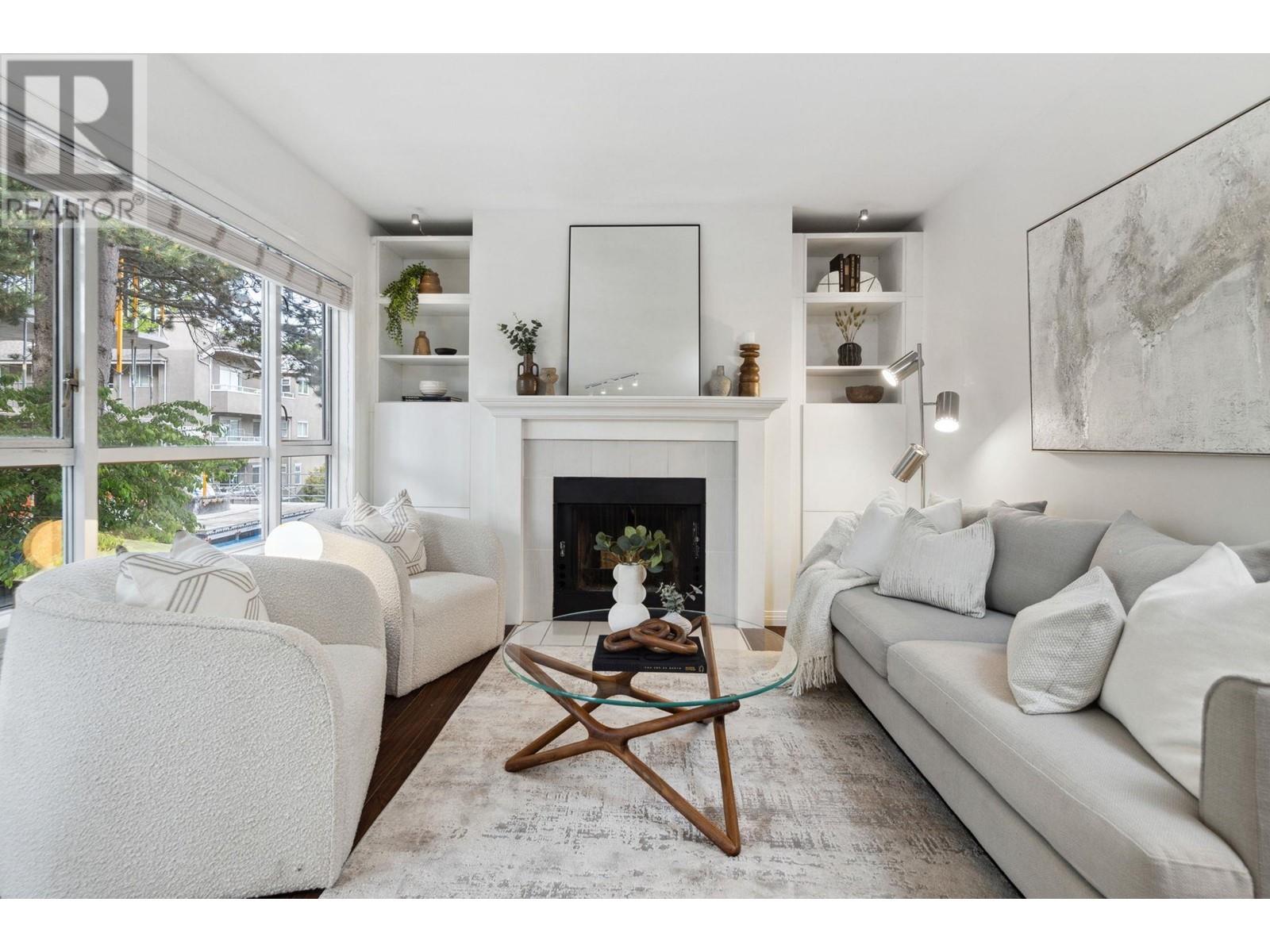 203 555 W 14TH AVENUE|Vancouver, British Columbia V5Z4G8