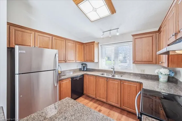 Additional image 15 of 5 Quinte Cres Unit 2