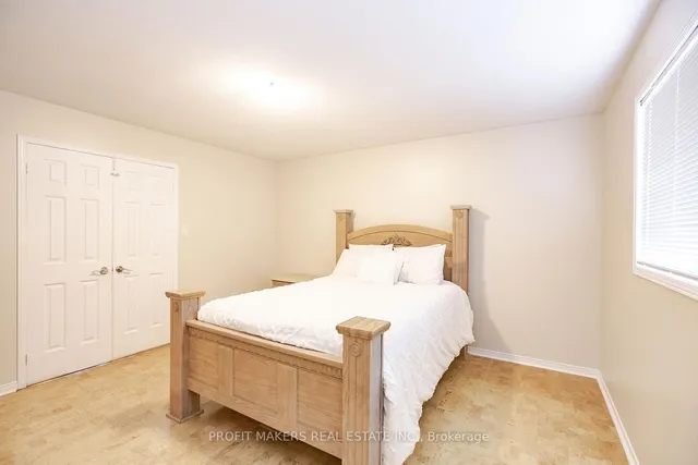 Additional image 20 of 39 Saddletree Tr