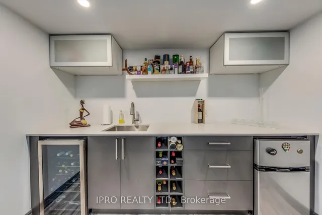 Additional image 37 of 11 Trentonian St