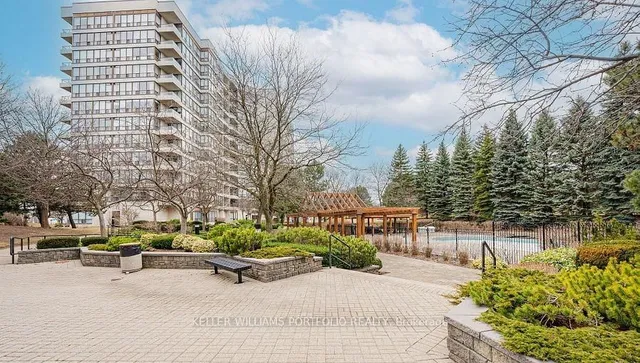 Additional image 30 of 10 Laurelcrest St Unit 501