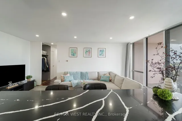 Additional image 12 of 1615 Bloor St Unit 1001