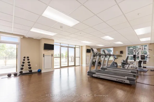 Additional image 26 of 5020 Corporate Dr Unit 301