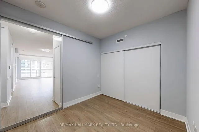 Additional image 24 of 30 Roehampton Ave Unit 418