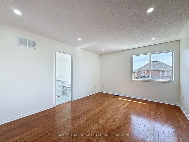 Additional image 21 of 1354 Weir Chse