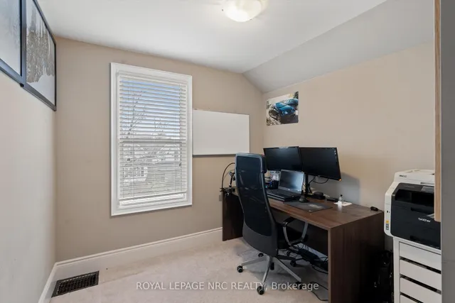 Additional image 25 of 15 East 24th St