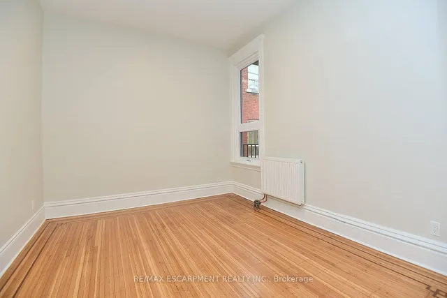 Additional image 18 of 66 Erie Ave