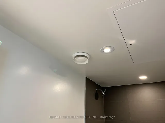 Additional image 11 of 135 East Liberty St Unit 1907