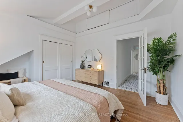 Additional image 24 of 2043 Gerrard St