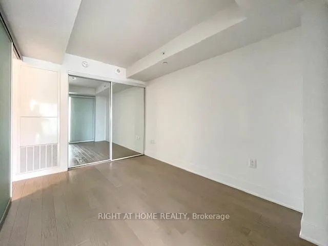 Additional image 7 of 955 Bay St Unit 2702