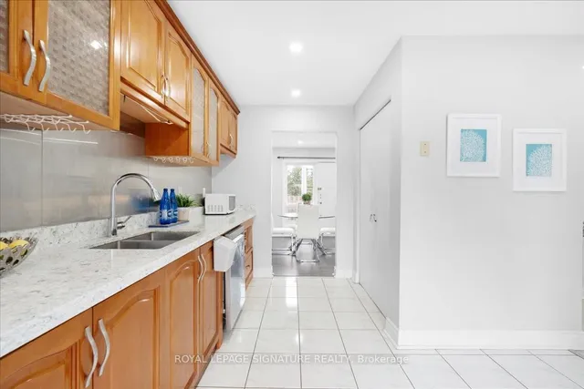 Additional image 10 of 2 Liszt Gate Unit 11