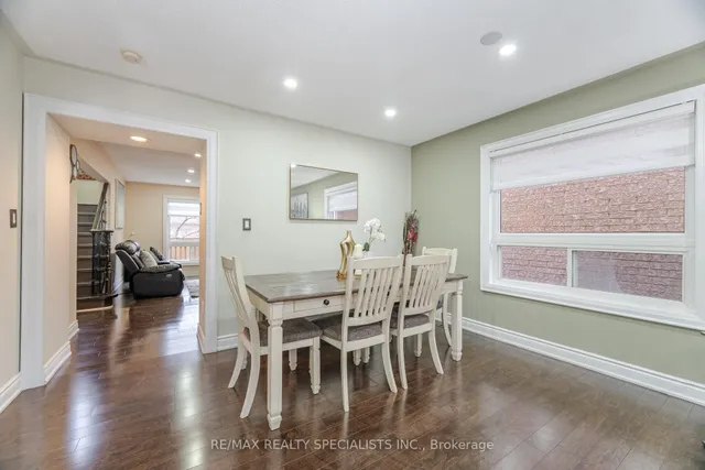 Additional image 10 of 11 Redcastle St