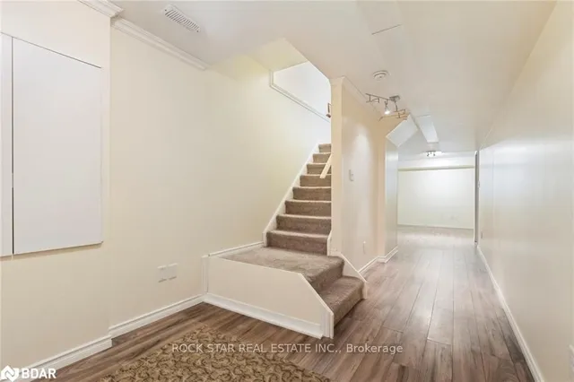 Additional image 33 of 19 Isabella St