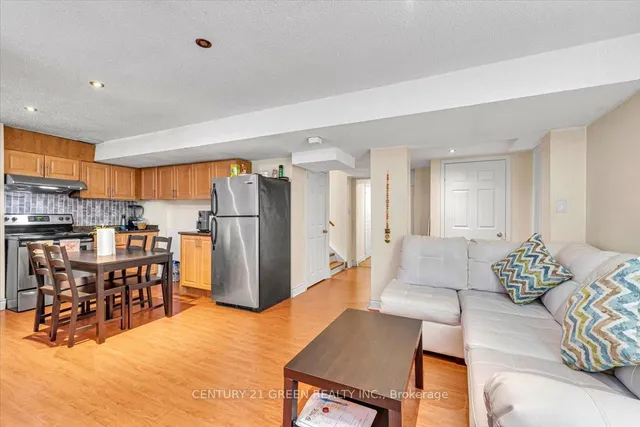 Additional image 31 of 7 Accent Circ