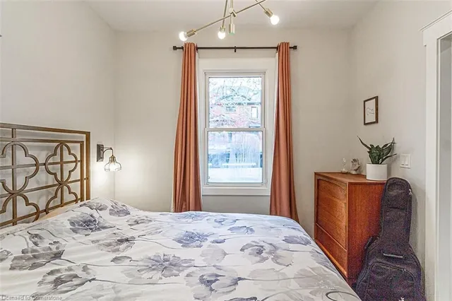 Additional image 12 of 294 Caroline St