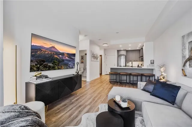 Additional image 15 of 551 Maple Ave Unit 908