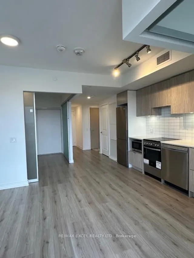 Additional image 8 of 395 Bloor St Unit 3905
