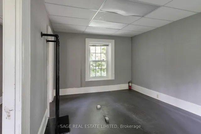 Additional image 22 of 322 La Rose Ave