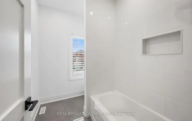 Additional image 45 of 547 Veterans Dr