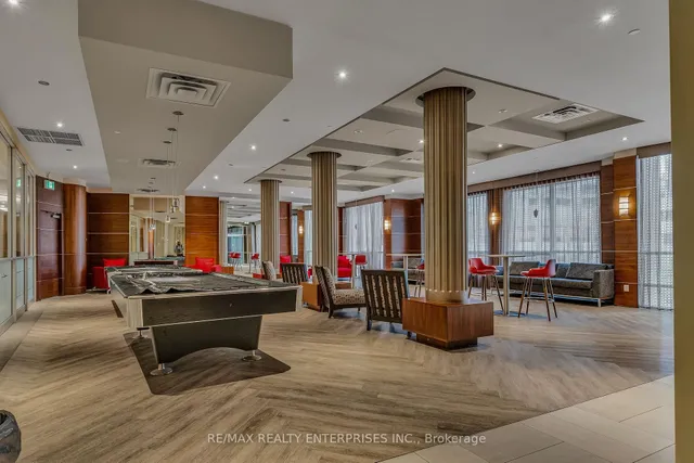 Additional image 30 of 763 Bay St Unit 404