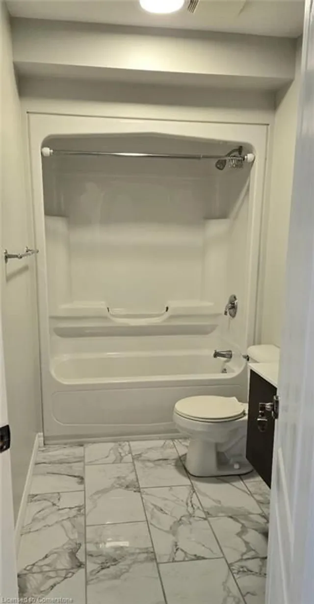 Additional image 31 of 135 James St Unit 1112