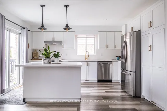 Additional image 15 of 135 ARROWHEAD Dr