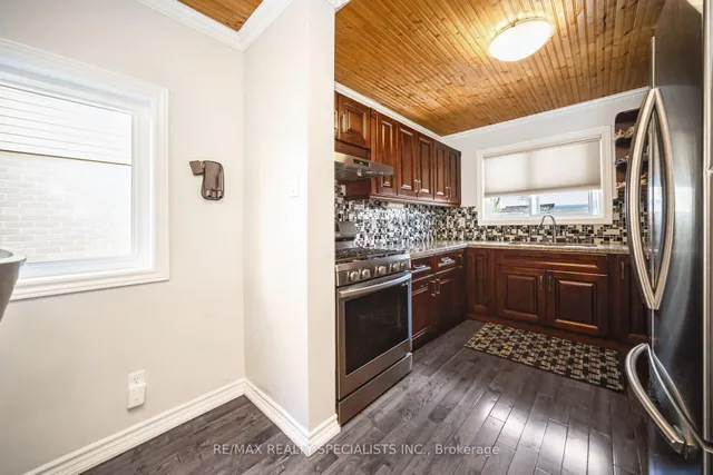 Additional image 9 of 18 Hardcastle Crt