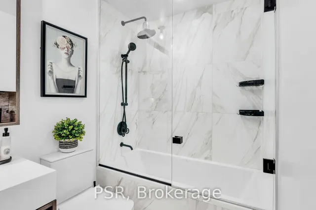 Additional image 16 of 505 Richmond St Unit 1025