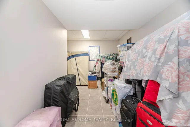 Additional image 36 of 5253 Palomar Cres