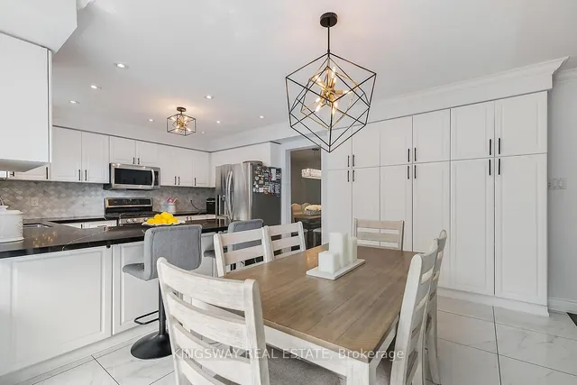 Additional image 16 of 4172 Vermont Cres