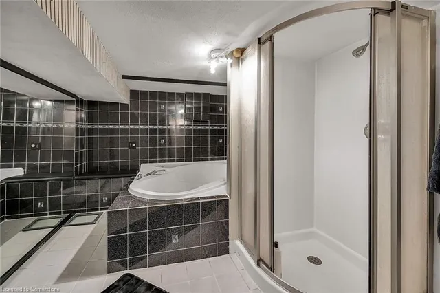 Additional image 16 of 126 Cumberland Ave