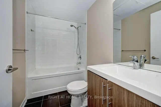 Additional image 19 of 85 Duke St Unit 1212