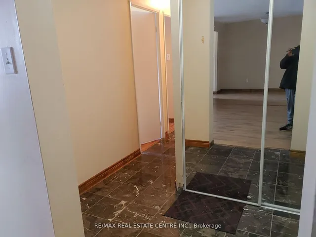 Additional image 4 of 15 Kensington Rd Unit 209