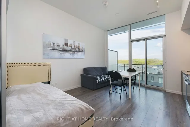 Additional image 14 of 4208 Dundas St Unit 523