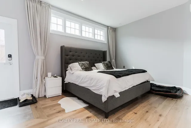 Additional image 32 of 42 Logan Ave