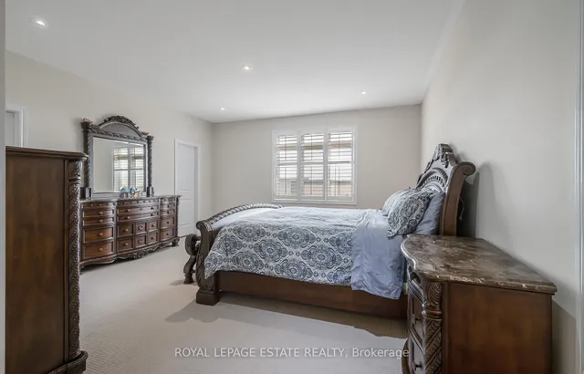 Additional image 26 of 29 Provost Tr