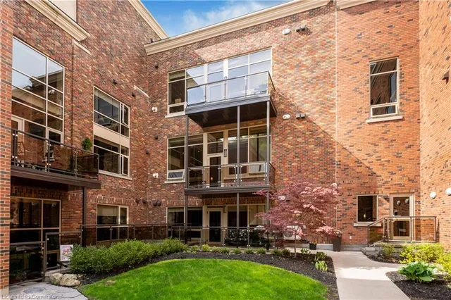 Additional image 21 of 397 King St Unit 213