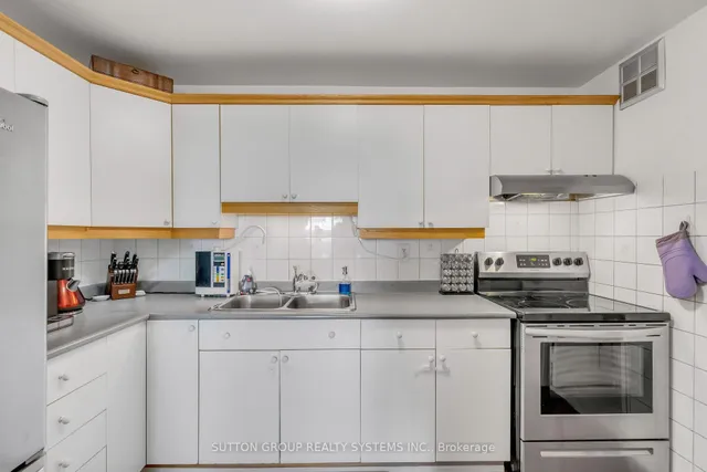 Additional image 13 of 475 The West Mall N/A Unit 920